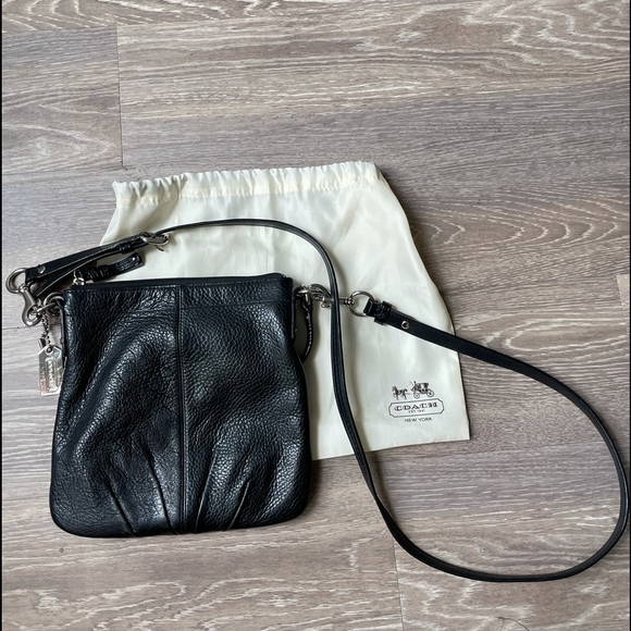 Coach Handbags - Coach crossbody bag